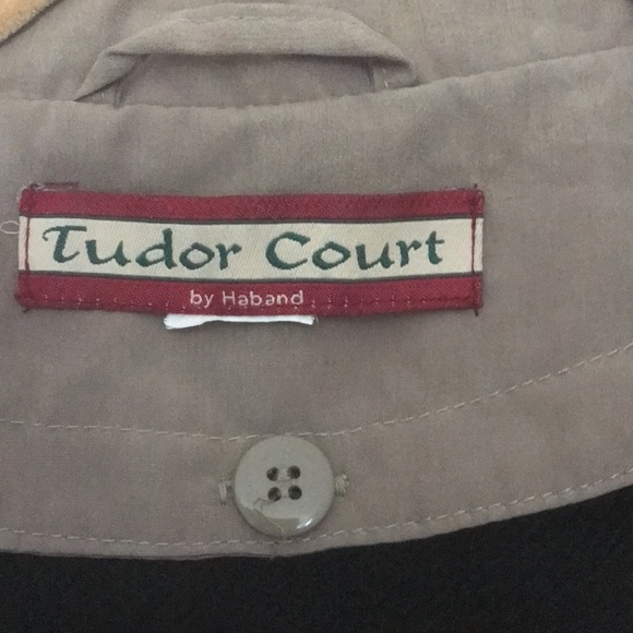 Tudor Court Insulated Hooded Rain Coat. XL - Picture 2 of 3